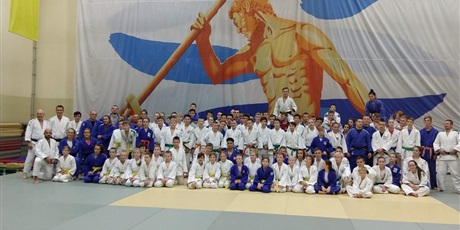 Powiększ grafikę: uczymy-sie-judo-od-najlepszych-judo-11633.jpg