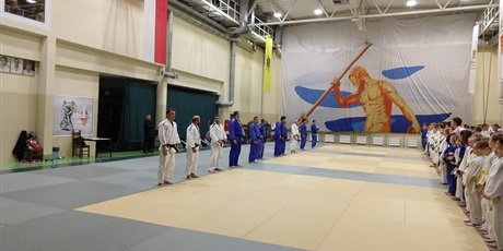 Powiększ grafikę: uczymy-sie-judo-od-najlepszych-judo-11634.jpg