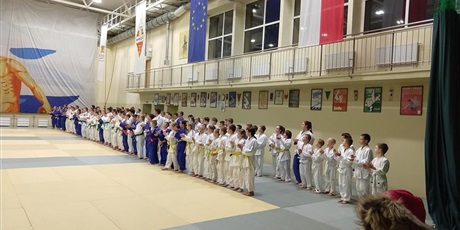 Powiększ grafikę: uczymy-sie-judo-od-najlepszych-judo-11635.jpg